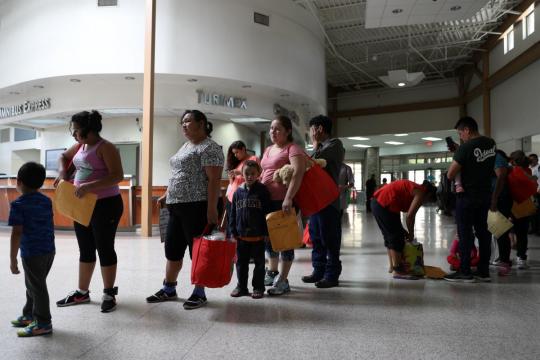 At Texas border, joy and chaos as U.S. reunites migrant families