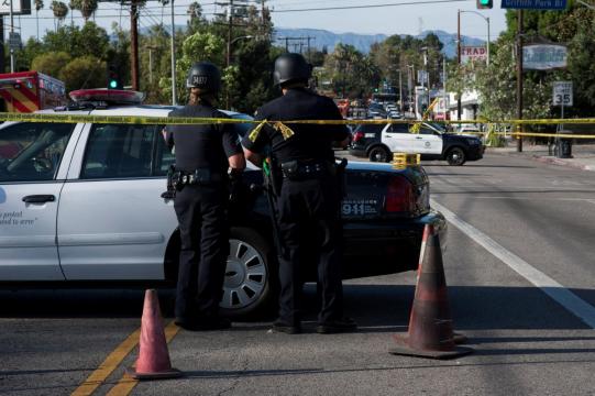 Woman killed in Los Angeles grocery store standoff shot by police