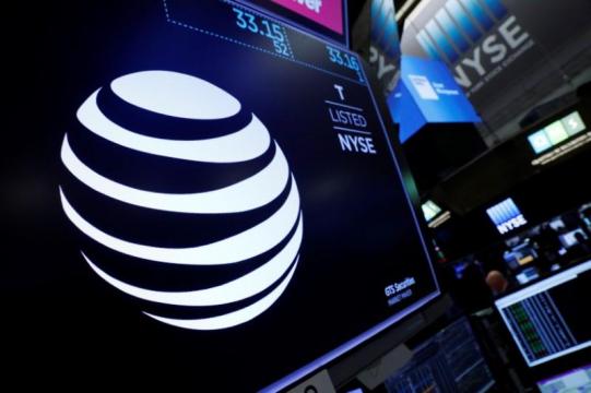 AT&T revenue misses Wall Street estimates, shares slip