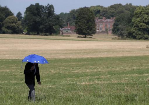 UK heatwave will hit food supplies, could worsen Brexit disruption - food lobby