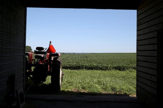 Trump says China is 'vicious,' using U.S. farmers as trade pawns
