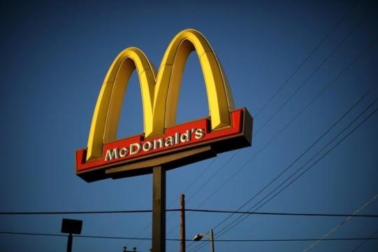 McDonald's U.S. same-store sales miss estimates, share drop