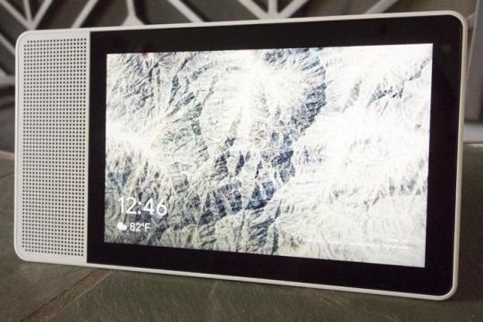 Lenovo Smart Display review: The best home for Google Assistant so far