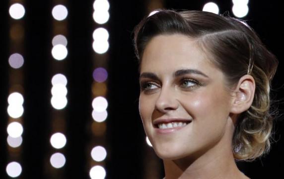 Kristen Stewart to star in new, female-directed 'Charlie's Angels'