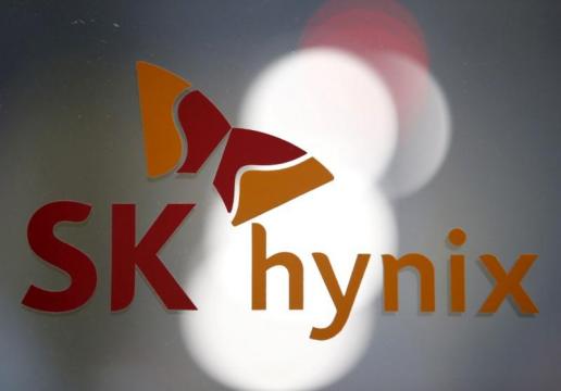 SK Hynix plans $1.6 billion share buyback, new chip plant