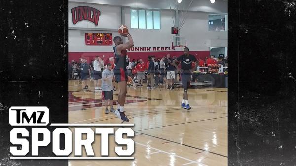 Russell Westbrook Shows Off His Thighs At Team USA Practice | TMZ Sports