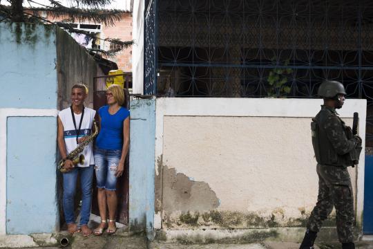 Rio de Janeiro e a guerra irregular na era da informação