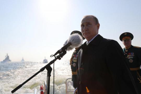 In Soviet echo, Putin gives Russian army a political wing