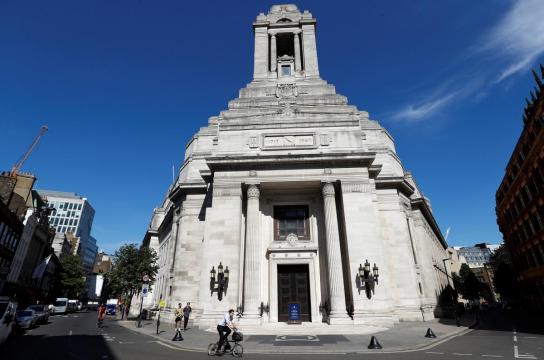 England's Freemasons to allow women - if they were once male