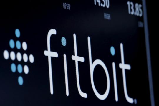 Fitbit posts smaller loss on strong smartwatch sales