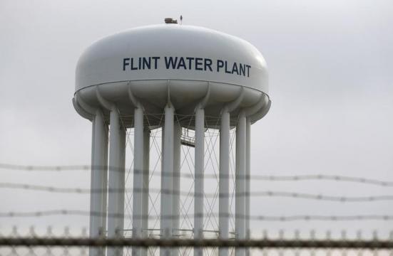 Michigan governor and state dismissed from Flint water lawsuit