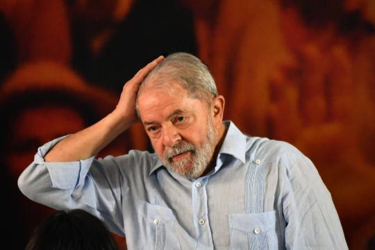 Presidente do TSE ajusta decisão sobre Lula para incluir 'inelegibilidade chapada'