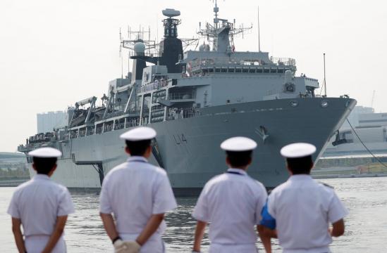 British amphibious assault ship arrives in Tokyo
