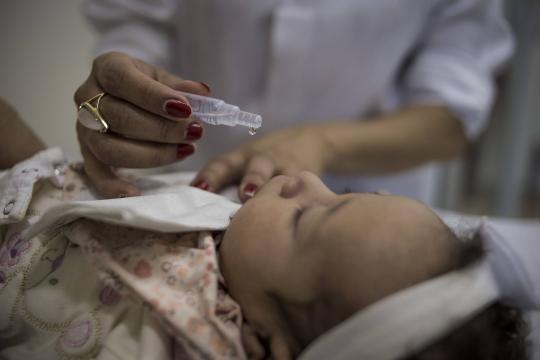 Pais que não vacinam os filhos devem ser multados? NÃO