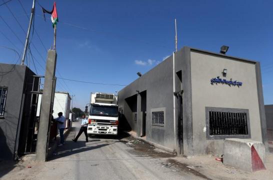 Israel says Gaza truce talks focus on easing closure in return for calm