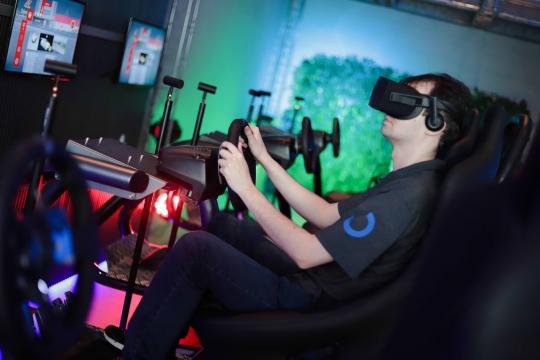 Conheça três casas que oferecem jogos em realidade virtual