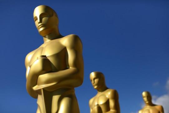 Oscars to create new award for popular movies, limit televised ceremony