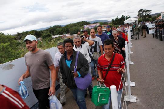 U.S. to give Colombia $9 million to help Venezuelan migrants: Haley