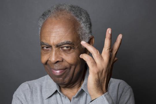 Após tratamento, Gilberto Gil diz que enfrenta a velhice como todos