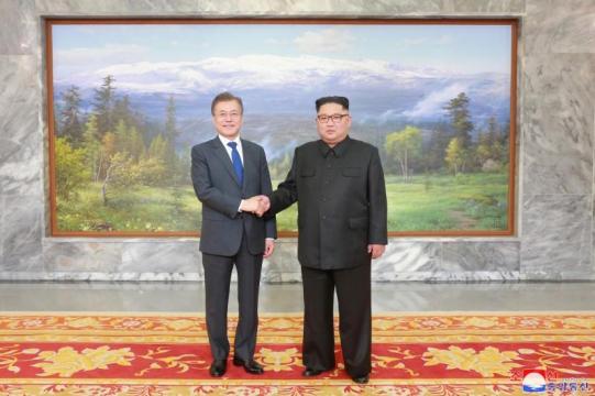 North, South Korea to hold talks before possible Pyongyang summit