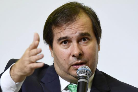 Rodrigo Maia e PT querem rediscutir financiamento de campanha