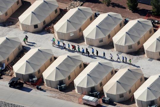 U.S., ACLU agree on plan to reunite separated immigrant families