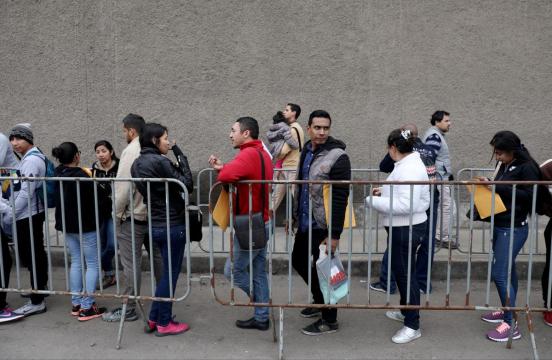 Ecuador, Peru tighten entry requirements for Venezuelans as influx swells
