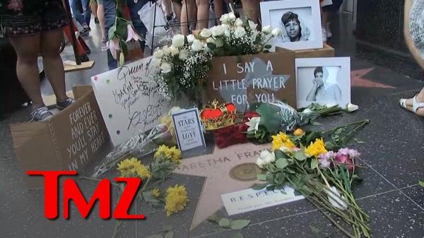 Aretha Franklins Hollywood Walk of Fame Star Draws Huge Crowds | TMZ