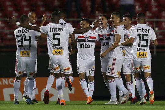 São Paulo vence e termina o primeiro turno na liderança