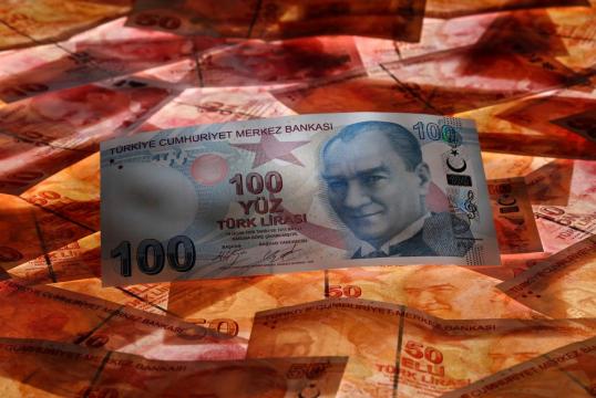 Trump vows 'no concessions', Turkey's lira stays under pressure
