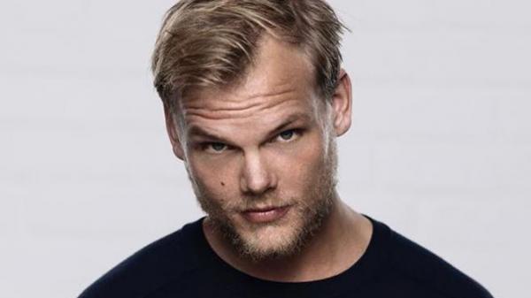 Fans FURIOUS That 2018 VMAs Didnt Pay Tribute to Avicii