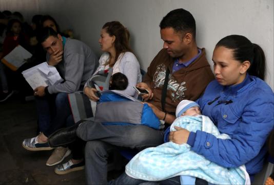 Ecuador wants regional summit on Venezuela migration crisis