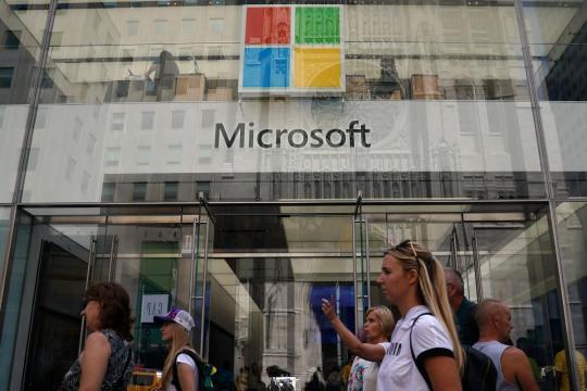 Microsoft faces U.S. bribery probe over sales in Hungary: WSJ