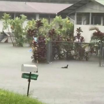 Hurricane Lane menaces Hawaii even though storm has weakened