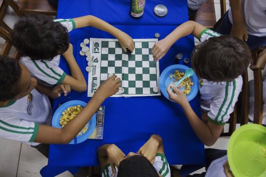 Transformando a primeira infância, ajudando a construir boas práticas