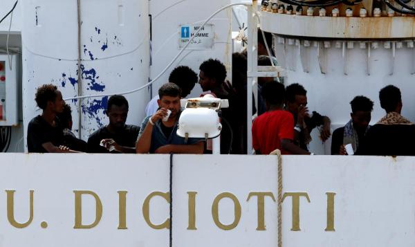 Italy threatens to cut EU funding over Catania migrant standoff