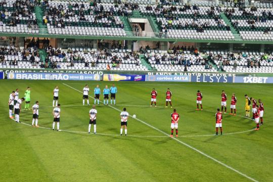 Jogos do Campeonato Brasileiro têm homenagem a Otavio Frias Filho