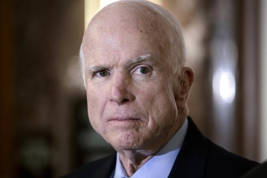 John McCain, herói de guerra e adversário de Obama, morre aos 81 anos