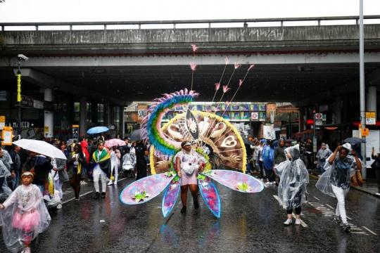 Notting Hill Carnival drums fall silent for Grenfell Tower fire victims