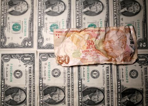 Falling lira hits Syrian enclave backed by Turkey