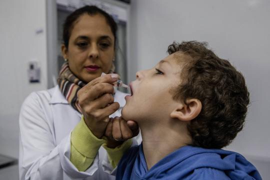 Imunização de crianças em SP contra sarampo e poliomielite salta para 65%