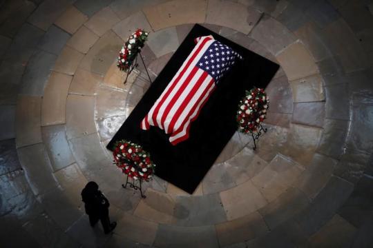 Obama, Bush to eulogize former political foe McCain at cathedral service