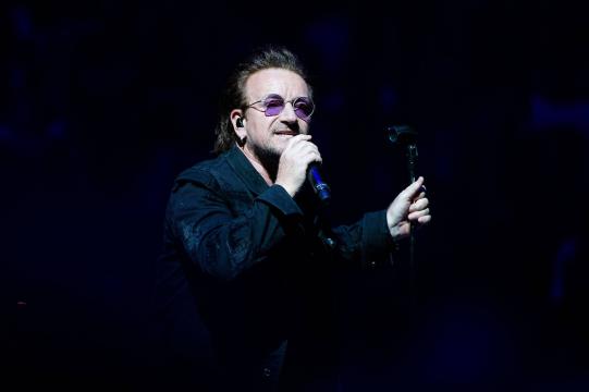 Bono, vocalista do U2, cancela show em Berlim após 'perda total de voz'