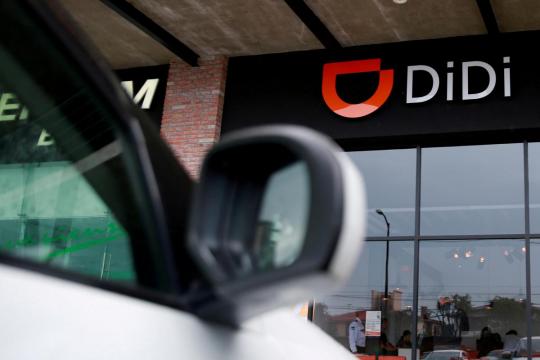 China's Didi taking new safety steps, to temporarily halt some late night mainland services