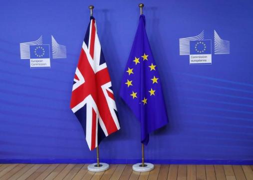 Britain would now vote 59-41 to stay in the EU - new poll shows