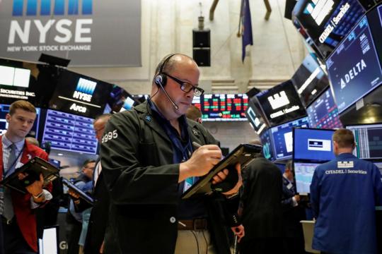 Stock futures dip on trade jitters, weak internet stocks; jobs data eyed