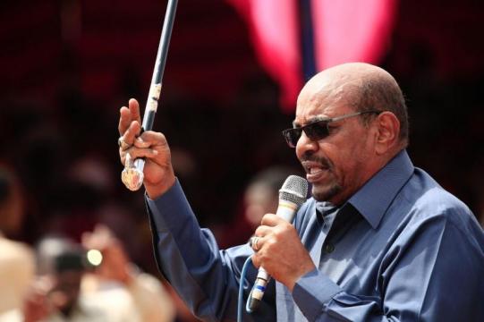 Sudan's President Bashir dissolves government: SUNA