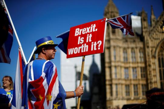 'No-deal' Brexit? Britain sets out the damage for consumers and business