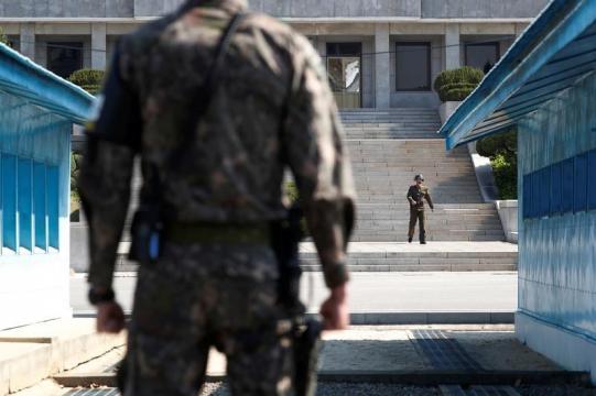 Hopes rise as two Koreas open liaison office on North's side of border