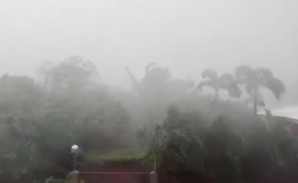 Wind, rain lashes north Philippines as huge typhoon approaches